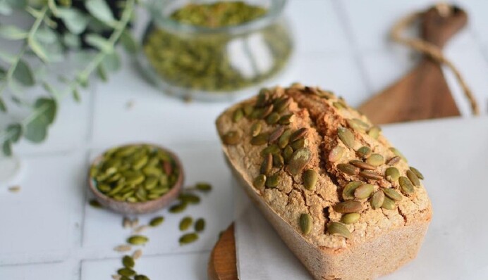 Как приготовить хлеб всего из двух ингредиентов: простой рецепт