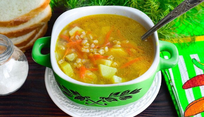 Как сварить рассольник с перловкой и солеными огурцами: простой рецепт