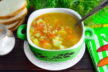 Как сварить рассольник с перловкой и солеными огурцами: простой рецепт