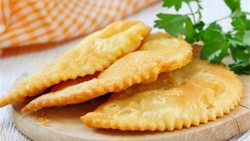 Как приготовить чебуреки на воде: простой рецепт без яиц