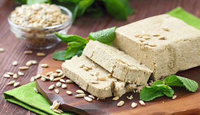 Как сделать халву в домашних условиях: простой рецепт