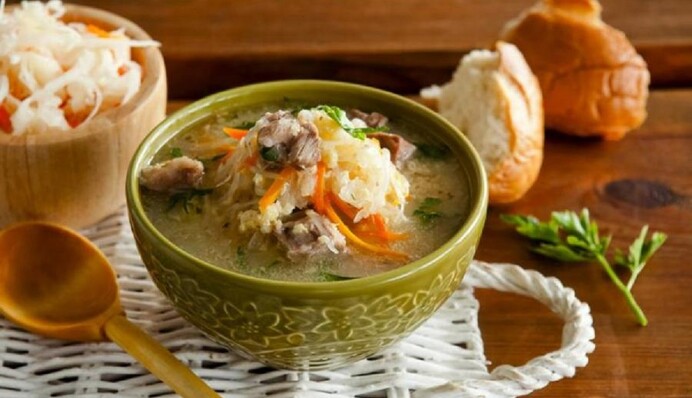 Как правильно варить капустняк: простой рецепт из квашеной капусты