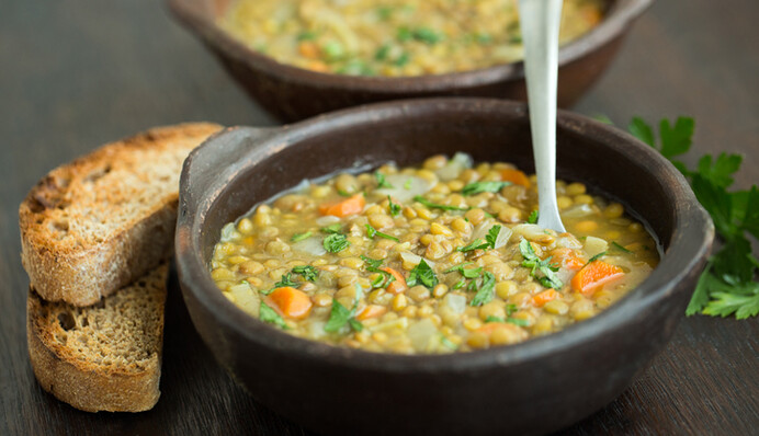 Як зварити курячий суп із сочевицею: простий рецепт на обід