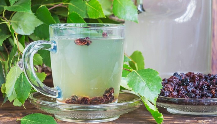 Як приготувати домашній квас із березового соку: простий рецепт