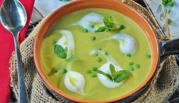 Як приготувати гороховий суп із плавленим сиром: простий рецепт
