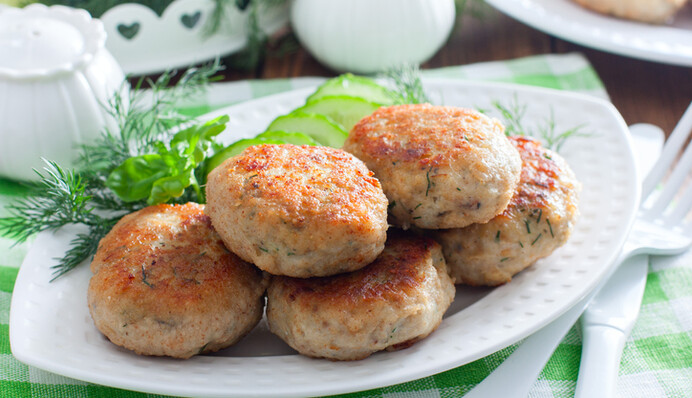 Как приготовить вкусные котлеты из рыбного фарша: простой рецепт в духовке