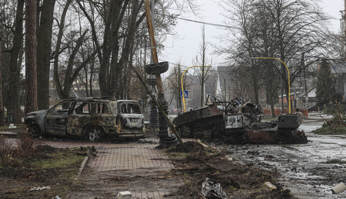 Нелюди и черти: певец Тамерлан побывал в Буче и рассказал об увиденных зверствах русских