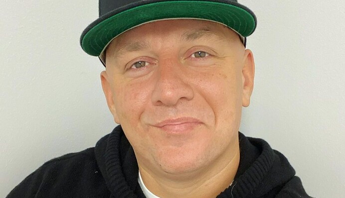 Вони міняють їх на гроші: Потап показав, як мати окупанта просить компенсацію за нього