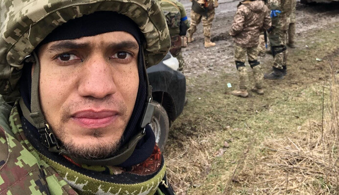 Лего, вудки, іграшки: актор Віктор Стороженко показав, що окупанти-мародери крадуть у селах