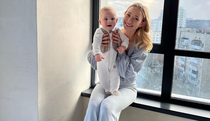 Жена Виктора Павлика прилетела в Израиль по визе беженцев и рассказала, вернется ли в Украину