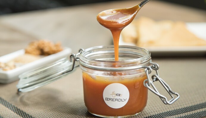 Как приготовить дома мягкую сливочную карамель: простой рецепт