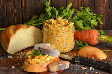 Як зробити смачний рибний паштет із плавленим сиром: простий рецепт