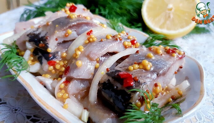 Як смачно замаринувати оселедець з гірчицею та цибулею: простий рецепт закуски