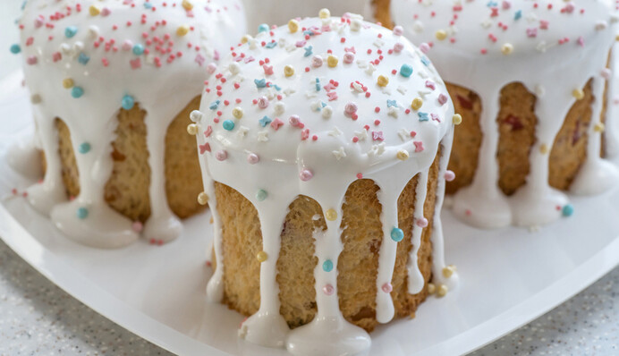 Как испечь быструю и вкусную паску без дрожжей: простой рецепт на Пасху-2022