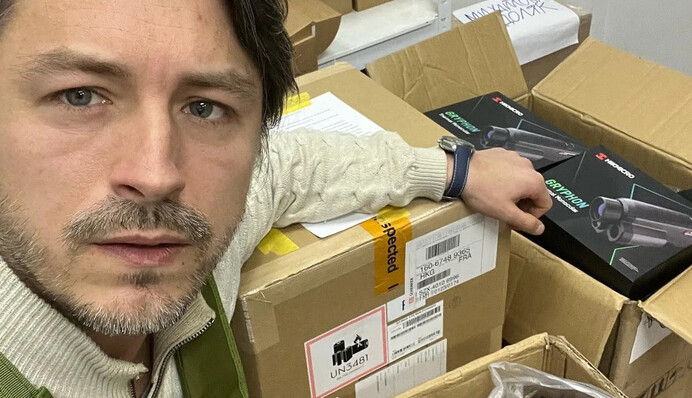 Месяц воевал без шлема: Сергей Притула рассказал о крестном сыне в погранвойсках