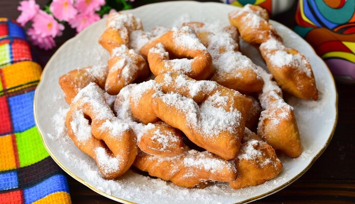 Как приготовить хрустящие украинские вергуны: простой рецепт без дрожжей