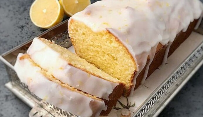 Якщо немає часу на паску: як приготувати лимонний кекс з глазур'ю на Великдень-2022