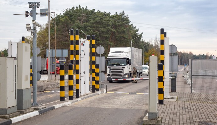Скандал на волынской таможне: теневая схема трещит по швам