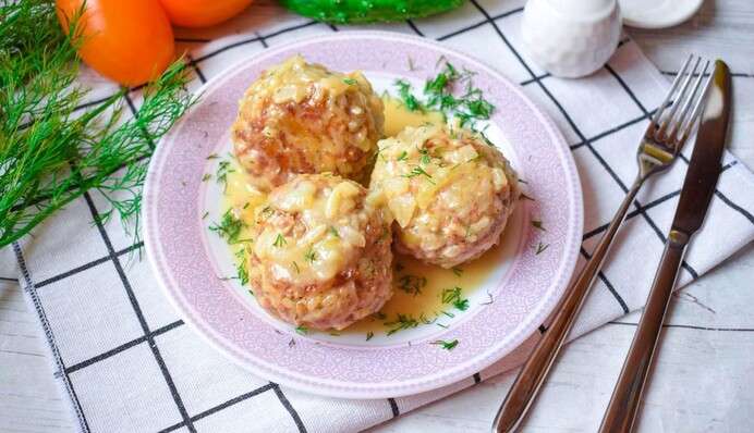 Как приготовить тефтели в сливочном соусе бешамель: простой рецепт