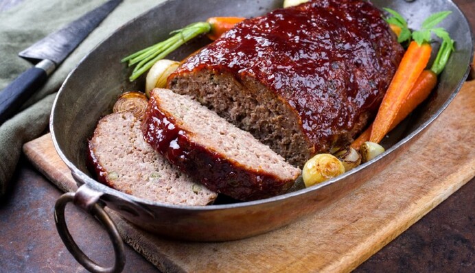 Как приготовить сочный и вкусный мясной хлеб с фаршем: простой рецепт вместо колбасы