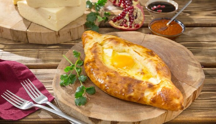 Как испечь в духовке хачапури на творожном тесте: простой рецепт