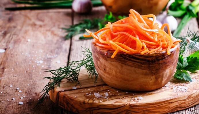 Как приготовить морковку по-корейски в домашних условиях: простой рецепт с приправой