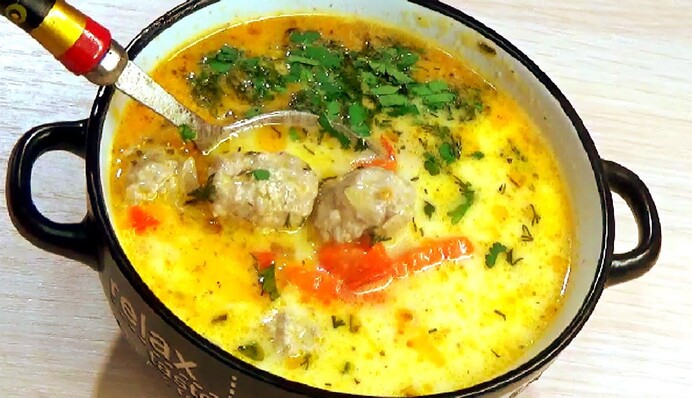 Как приготовить сливочный суп с фрикадельками и грибами: простой рецепт