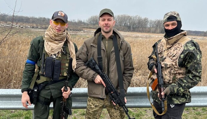 Слава нашим пацанам: Макс Барских посвятил ВСУ дерзкую песню 