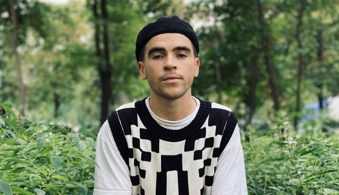 Wellboy представил кавер на песню Кузьмы Скрябина 