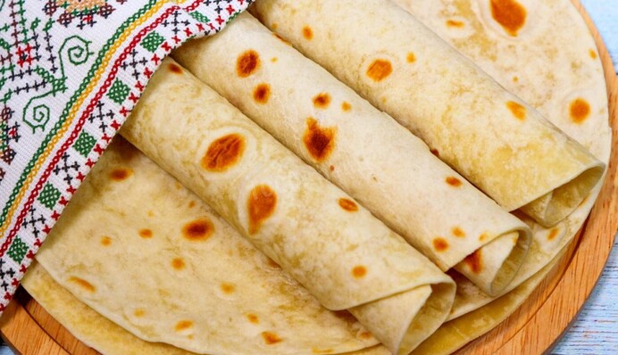 Як приготувати тонкий лаваш на сковороді: простий рецепт