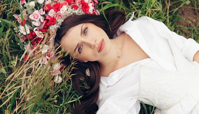 Христина Соловий эмоционально исполнила гимн на матче Украина - Боруссия: видео