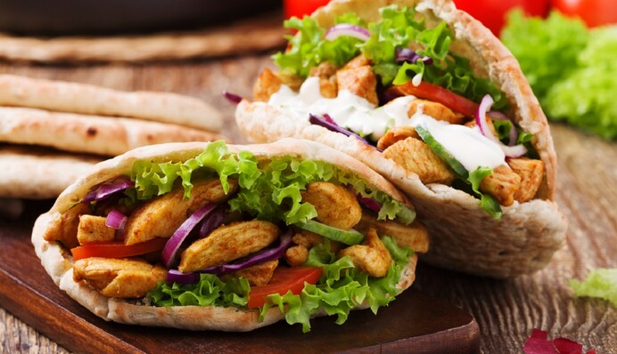 Як приготувати піту - хліб, в який можна покласти будь-яку начинку: простий рецепт