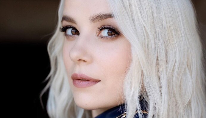 Наскільки потрібно любити гроші: Міка Ньютон висловилася про Ані Лорак, Тодоренко та колег у Росії