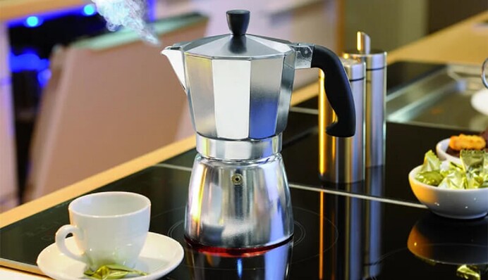 Як правильно варити каву в гейзерній кавоварці: топ-5 лайфхаків для чудового смаку