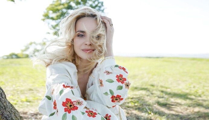 Лилия Ребрик снялась в нежной фотосессии - в каждом кадре кусочек родной Украины