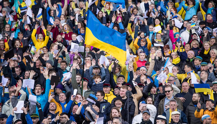 Тисячі естонців заспівали 