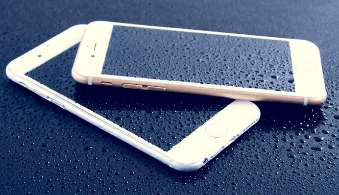 Що робити, якщо телефон впав у воду: 6 обов'язкових кроків для порятунку пристрою