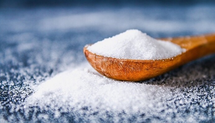 Подходит ли морская и йодированная соль для консервации: важное уточнение на время дефицита