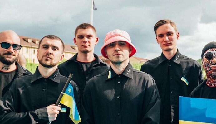 Kalush Orchestra показали режиссерскую версию клипа Stefania о женщинах и детях на войне: видео