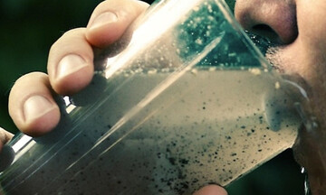 Вода со вкусом фекалий: как русские "добивают" жителей Мариуполя