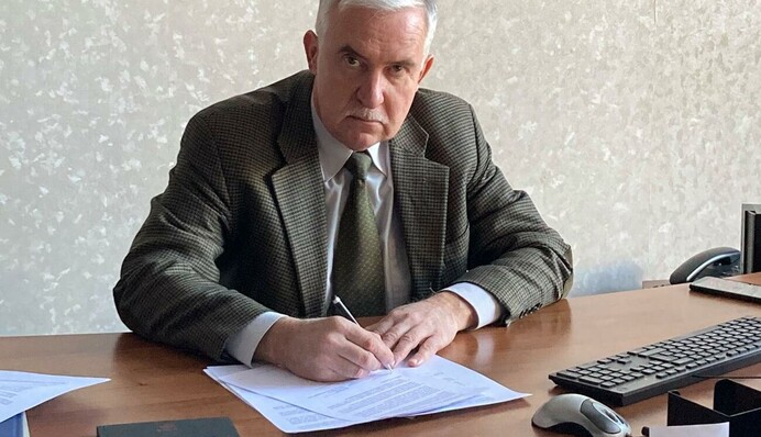 Нам нужно перепрыгнуть 