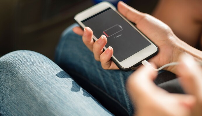 Як зекономити заряд на телефоні: 10 простих лайфхаків, які використовують не всі