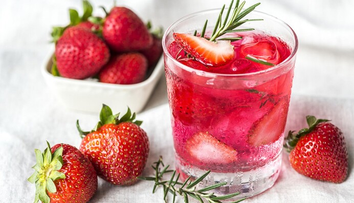 Как приготовить клубничный лимонад в домашних условиях: простой рецепт