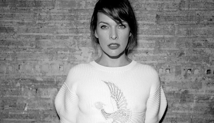 Націю розривають на шматки: Мілла Йовович емоційно висловилася про війну в Україні