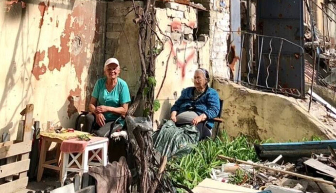 Немає слів: Андрій Бєдняков показав страшні фото життя в окупованому Маріуполі