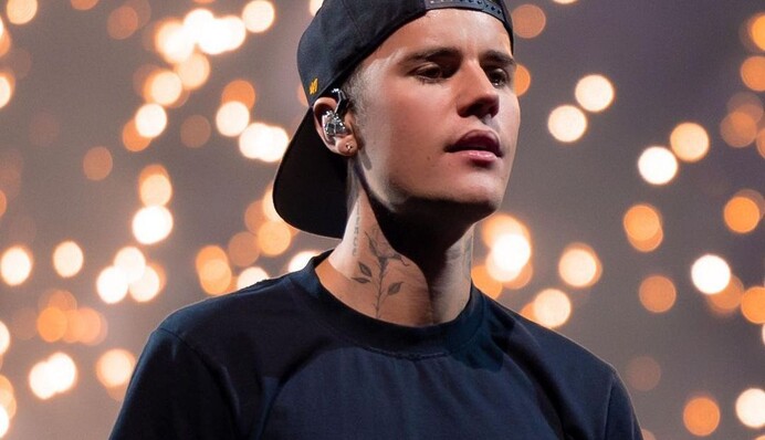 У Джастина Бибера парализовало часть лица - певец рассказал о серьезном заболевании