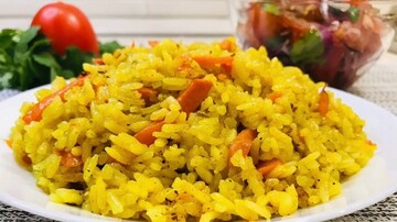 Как приготовить в мультиварке рассыпчатый плов без мяса: простой рецепт