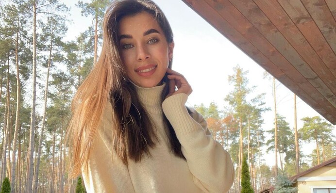 Кохають не за вагу: Анна Неплях дала пораду дівчатам, які погладшали під час війни