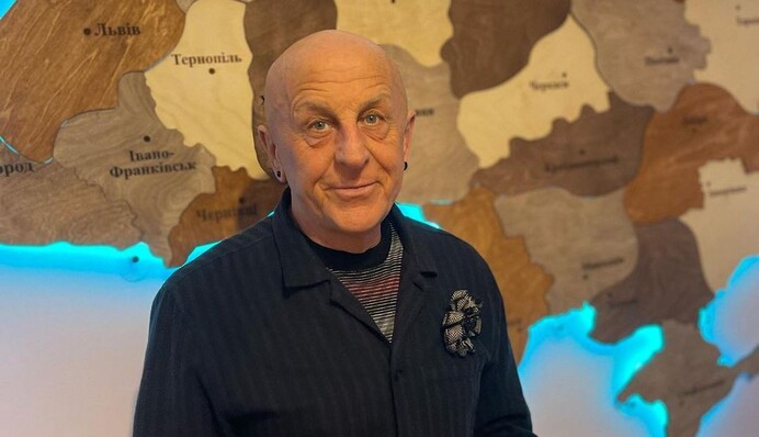 Українському акторові Олексію Вертинському зробили складну операцію на серці – попереду ще одна