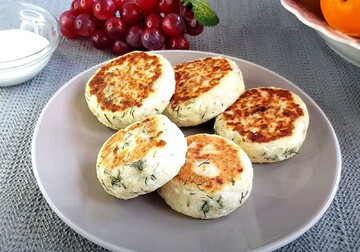 Как приготовить соленые сырники с твердым сыром: простой рецепт